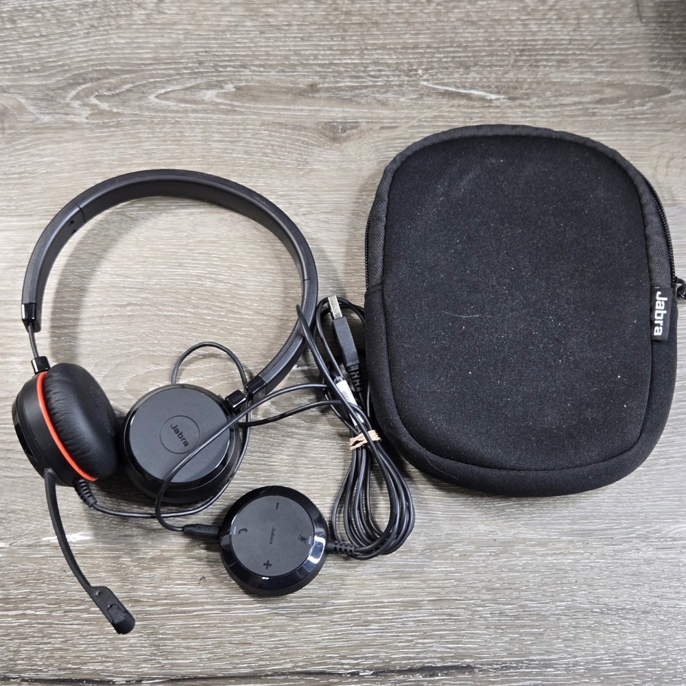 Jabra Evolve 30 II MS Wired Stereo USB Headset Noise Cancelling Mic Case enc060